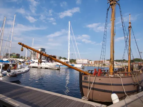 Ipswich Docks with Duke Street in the background